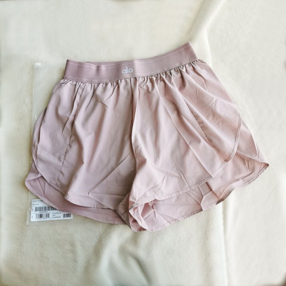 ALO Yoga Women's Dusty Pink Athletic Shorts